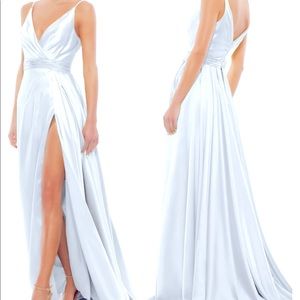 Mac Duggal Sleevelss Satin Gown it’s Thigh High Slit and Overskirt size 4